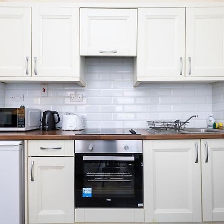 Homely 1 Bedroom Apartment In Smithfield, Дублин Экстерьер фото