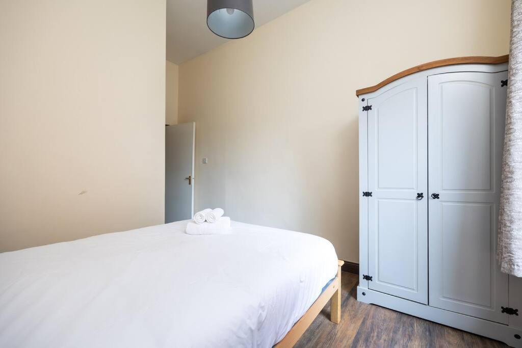 Homely 1 Bedroom Apartment In Smithfield, Дублин Экстерьер фото